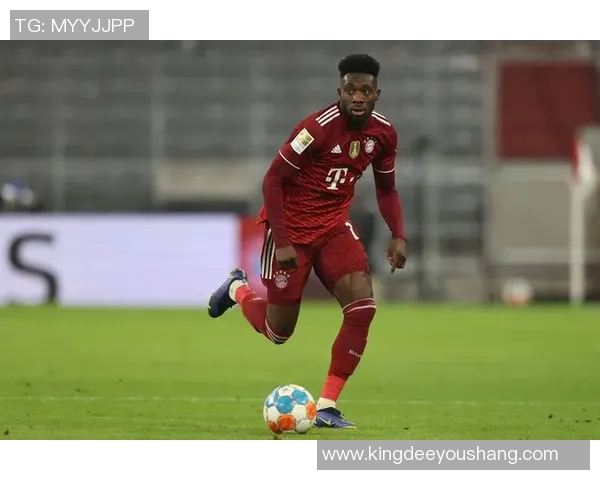 感动足球球星背后的故事：从艰难岁月到巅峰荣耀的心路历程