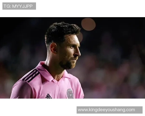 球星心中最崇拜的足球传奇人物及其对现代足球的深远影响