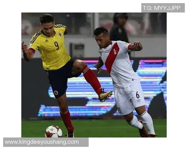 足球球星身边的她们 揭秘足球名将背后的女性朋友与情感故事