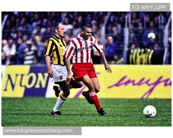 老一代粤语足球传奇球星的辉煌岁月与足坛影响力回顾 老一代粤语足球传奇球星的辉煌岁月与足坛影响力回顾