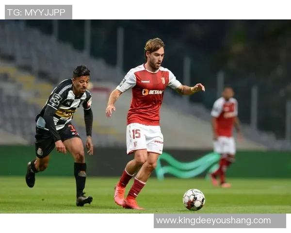 足球传球大师揭秘：如何通过精准传球引领比赛节奏与胜利之道